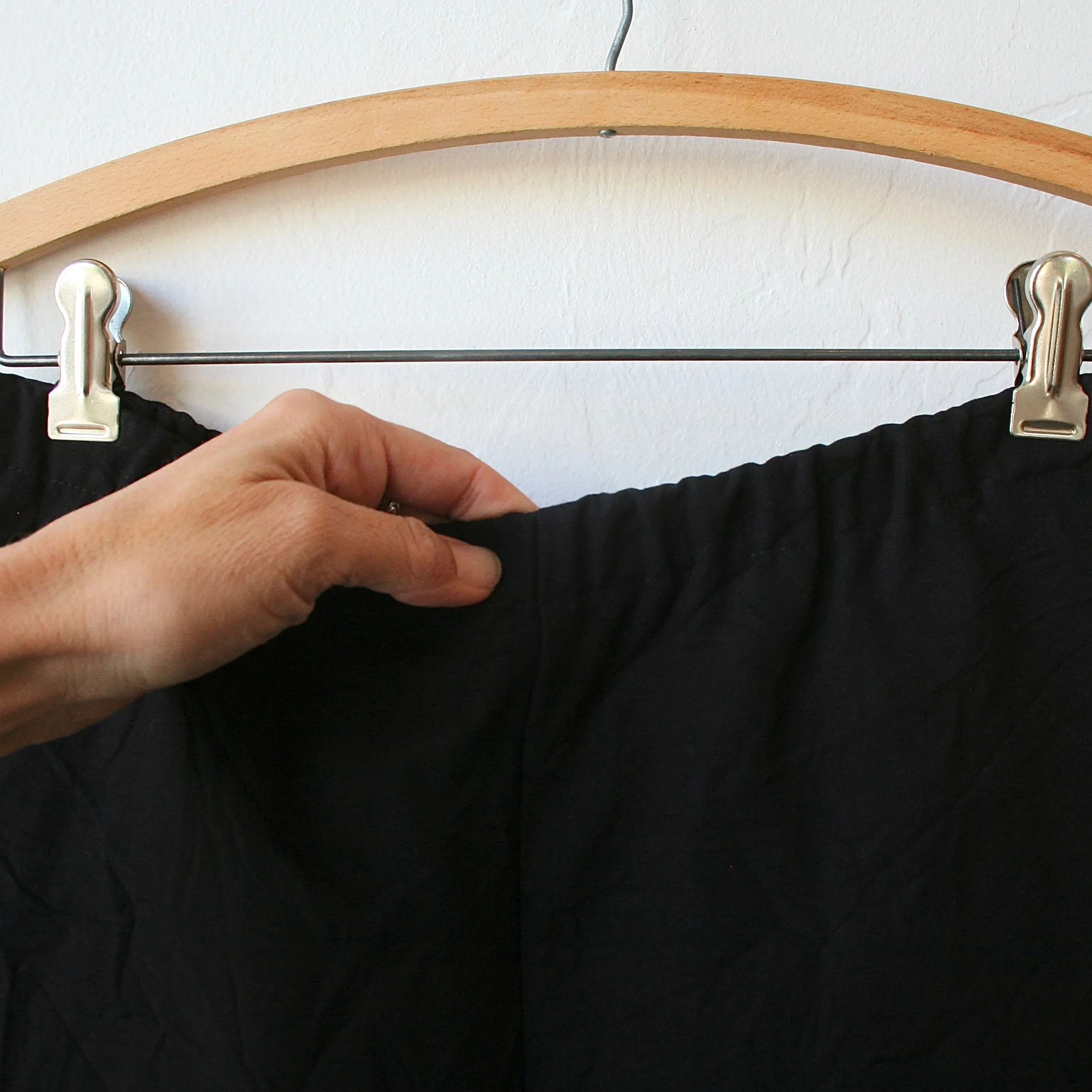 Apuntob Cotton Wrinkle Trousers - Black