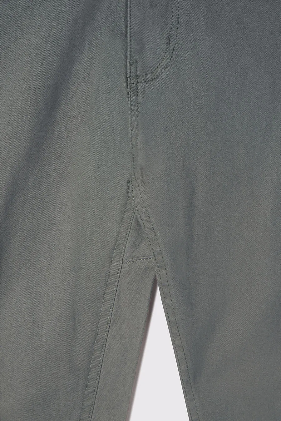 Athletic Fit Chino Pant Slim - Inseam 32