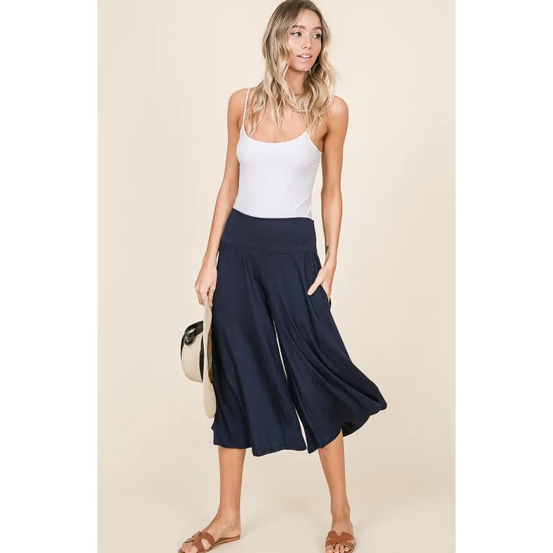 Casual Cropped Navy Pants with Pockets