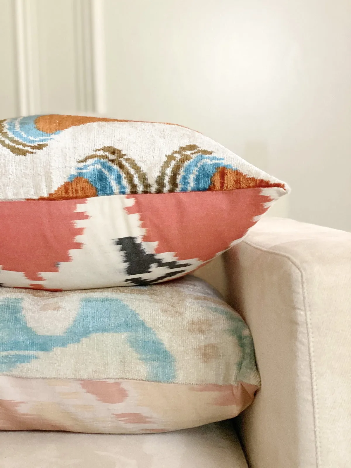 Classic Cascading Papaya Square Pillow Cover
