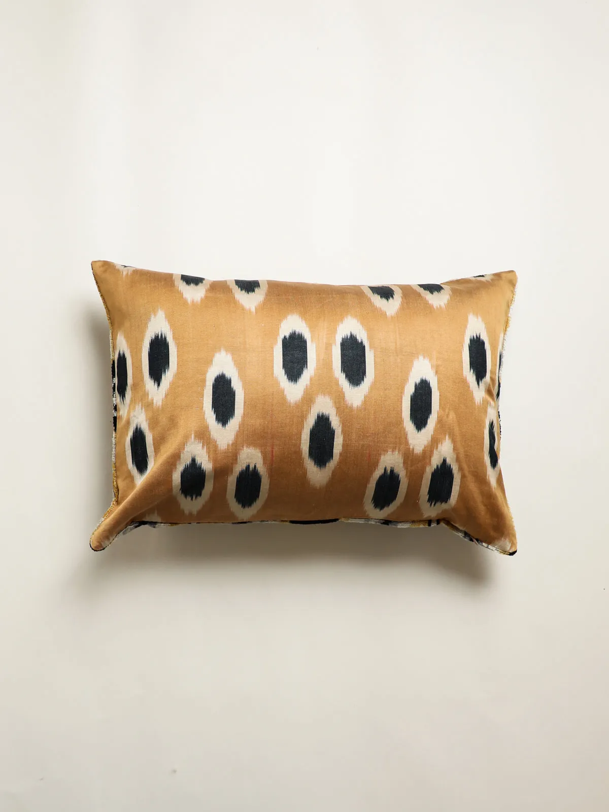 Classic Dandelion Lumbar Pillow Cover