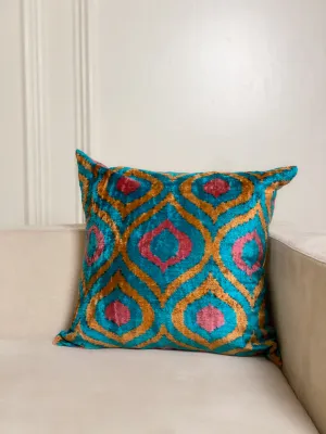 Classic Quatrefoil Jewels Square Pillow Cover