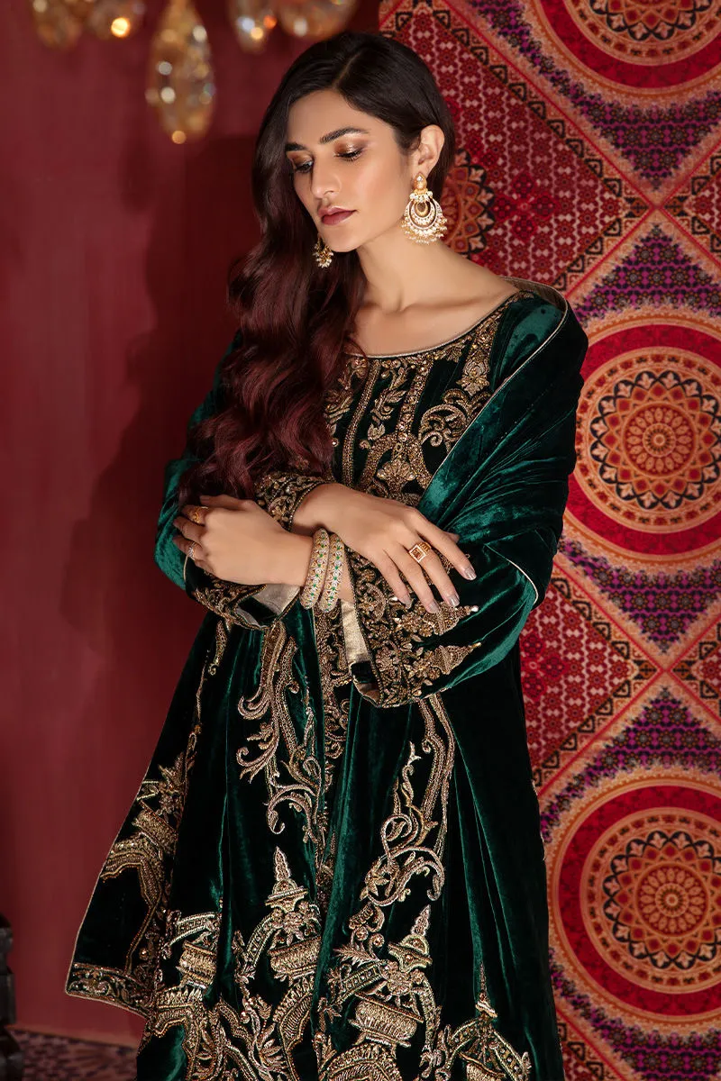 Green Velvet Salwar Kameez Pakistani Wedding Dresses