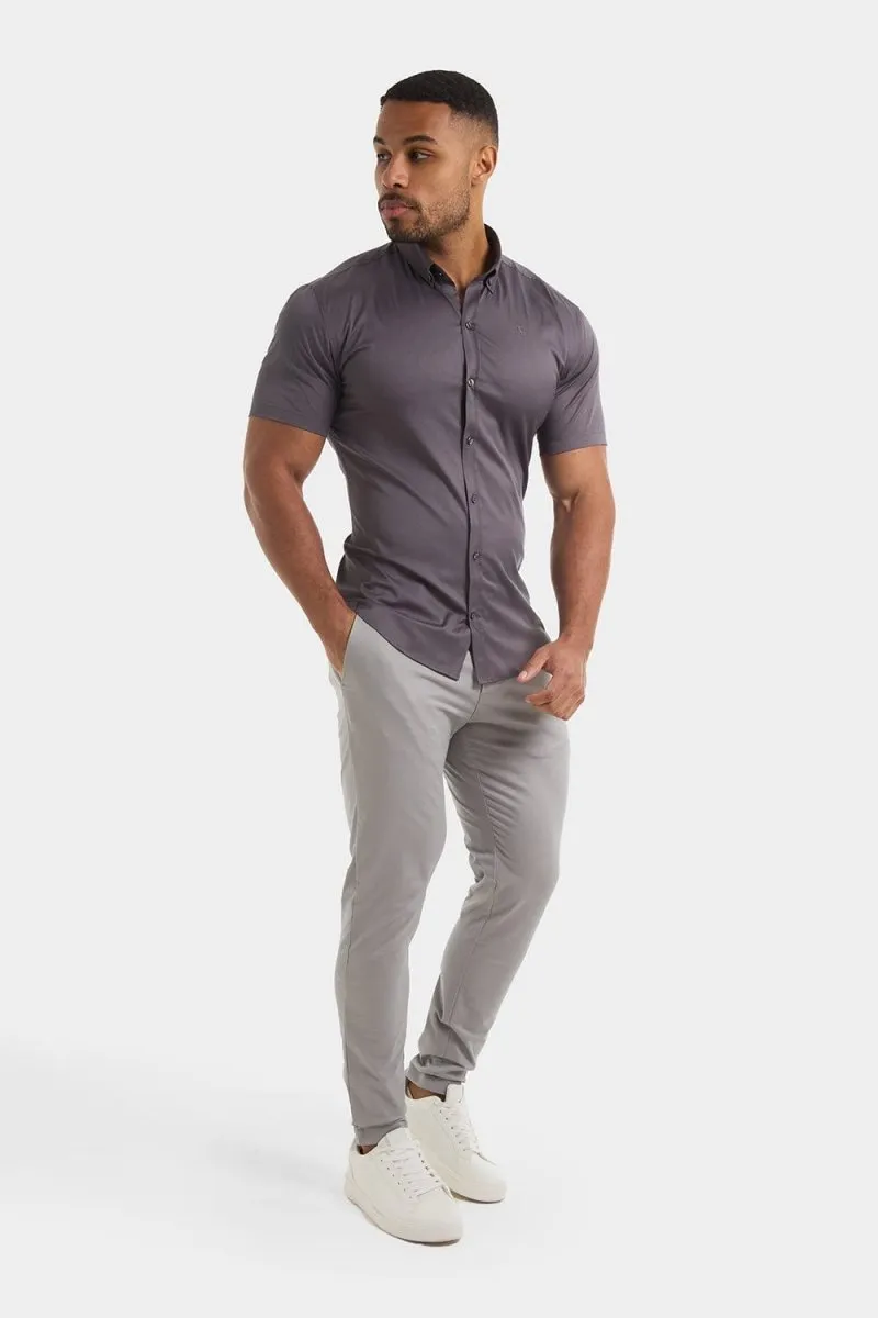 Muscle Fit Short Sleeve Signature Shirt in Grey