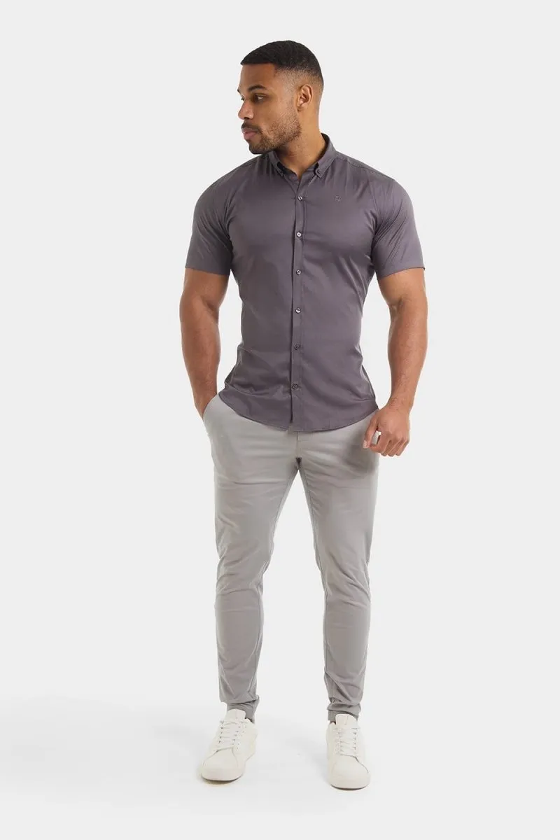Muscle Fit Short Sleeve Signature Shirt in Grey