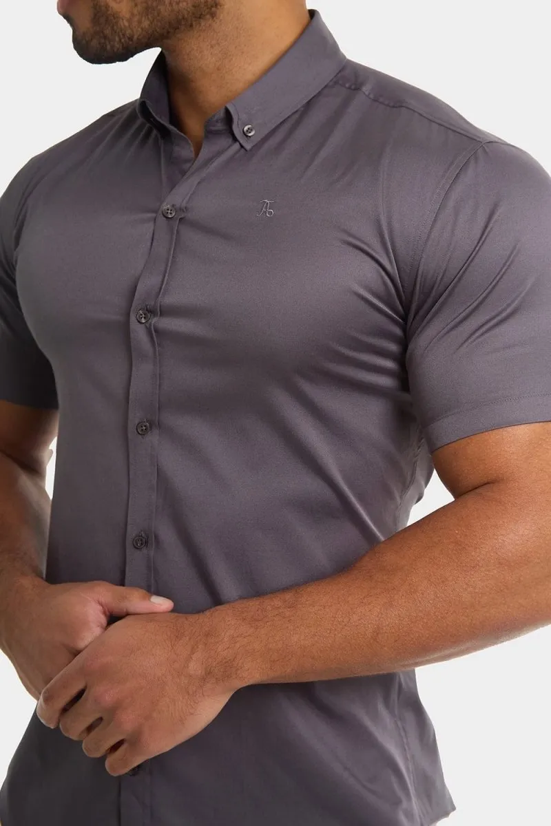 Muscle Fit Short Sleeve Signature Shirt in Grey