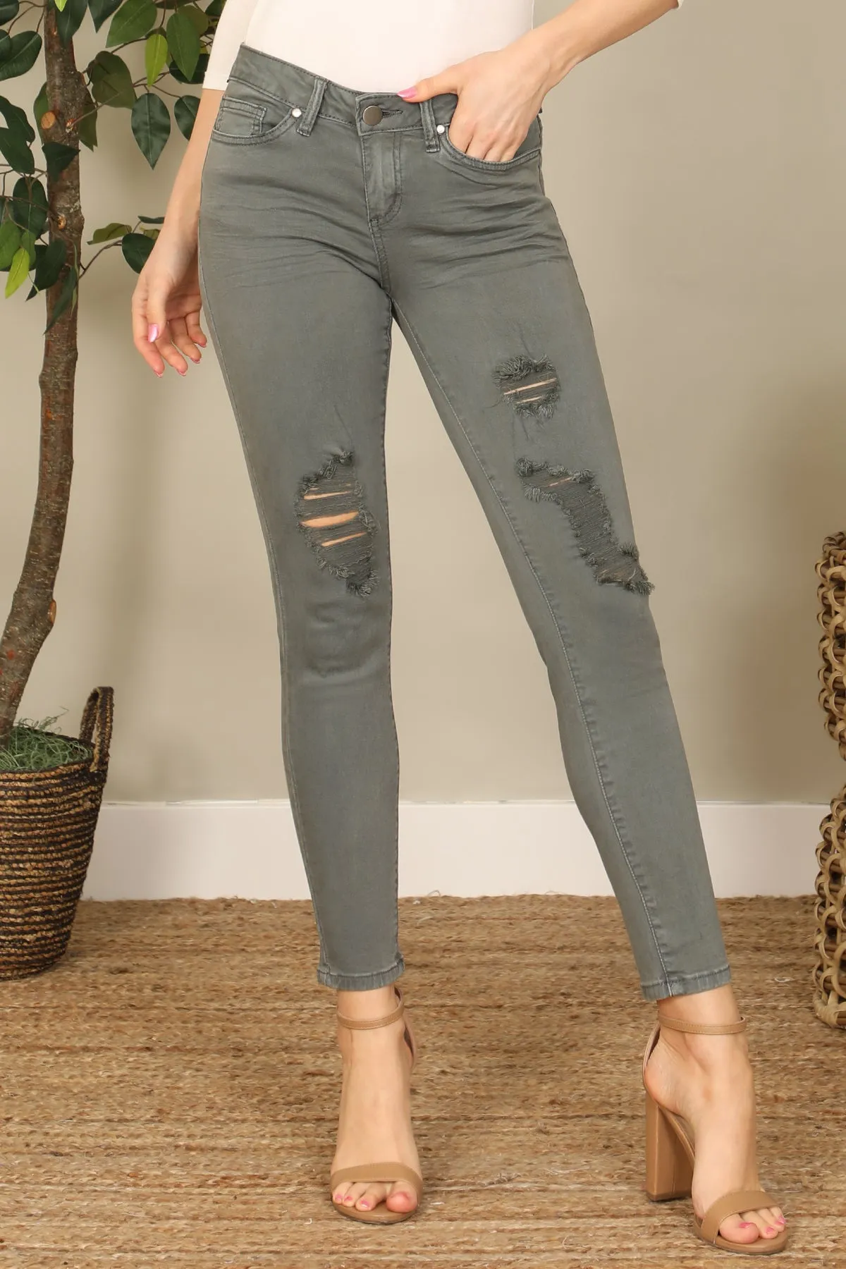 Ripped Skinny Pants