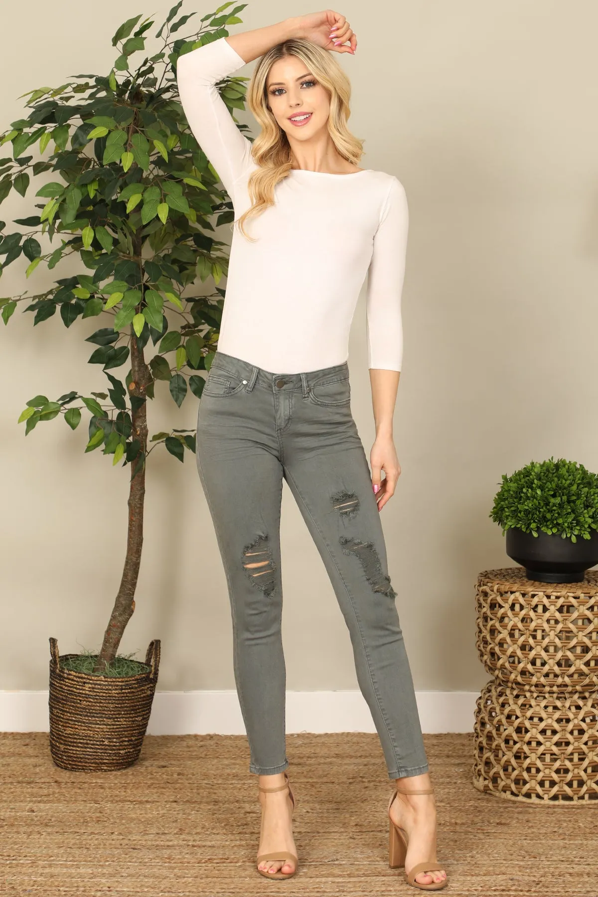 Ripped Skinny Pants
