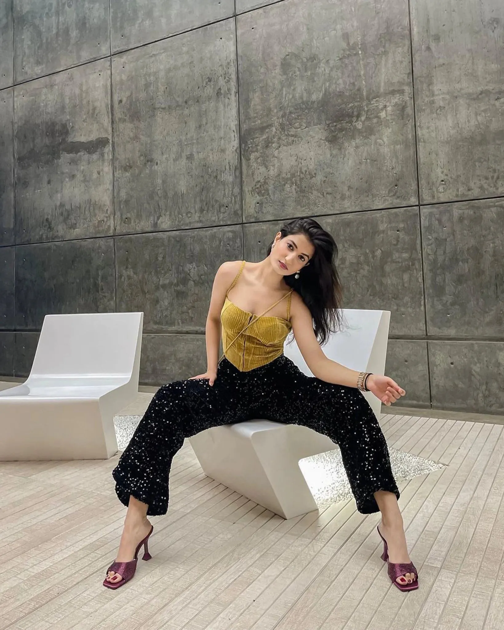 ZORAIDA PANT